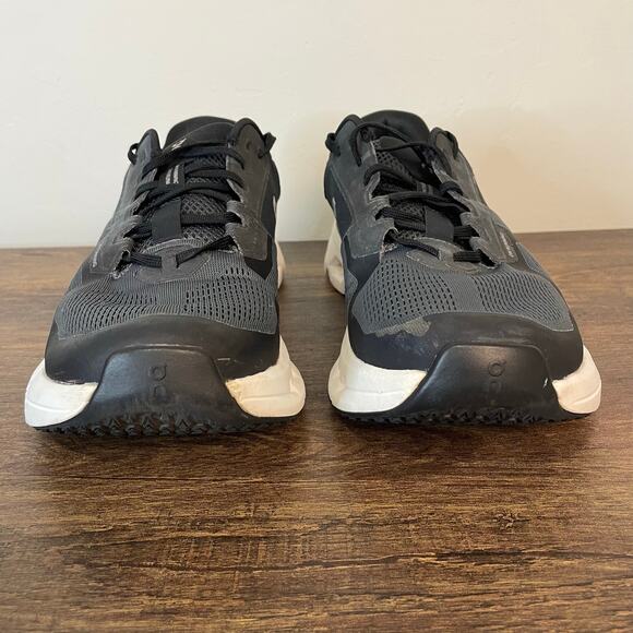 On Cloudstratus Men’s 12 Black Gray Running Shoes Road Cushion Swiss CloudTec - Picture 10 of 12